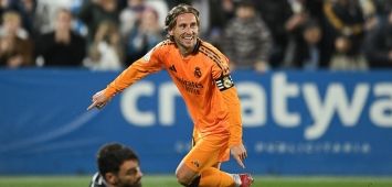 لوكا مودريتش يطلب من ريال مدريد تجديد عقده حتى 2026