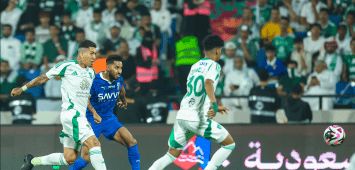 الجماهير تترقب مباراة الهلال الأهلي في دوري روشن السعودي