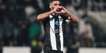 شاهد..
      رقم
      تاريخي
      لحمد
      الله
      في
      فوز
      الشباب
      على
      الخليج
      بالدوري
      السعودي - غاية التعليمية