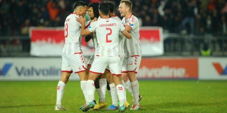 شاهد..
      زاخو
      يعزز
      صدارته
      للدوري
      العراقي
      بفوز
      مثير
      على
      الجوية