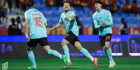 الدوري
      السعودي..
      القادسية
      يهزم
      الأخدود
      ويقترب
      من
      الهلال