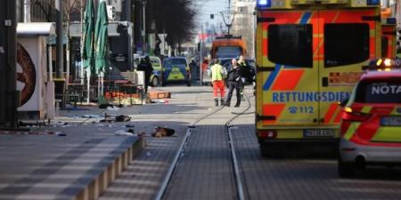 وفاة
      شخص
      وإصابة
      العشرات
      في
      حادث
      دهس
      بألمانيا - غاية التعليمية