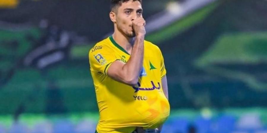 دونيس
      يعلن
      غياب
      محمد
      شريف
      عن
      مباراة
      الهلال
      والخليج - غاية التعليمية