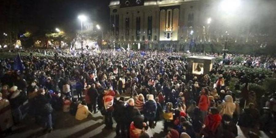 الحزب
      الحاكم
      في
      جورجيا
      يعين
      مواليا
      لروسيا
      من
      أقصى
      اليمين
      رئيسا - غاية التعليمية