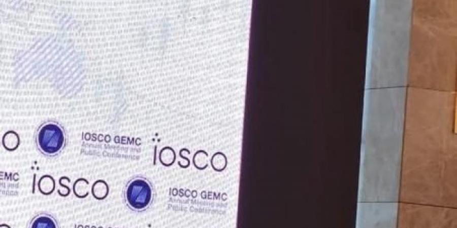 رئيس
      الرقابة
      المالية
      يترأس
      اجتماع
      لجنة
      الأسواق
      النامية
      والناشئة
      في
      (الأيوسكو
      -IOSCO)...اليوم
      الخميس،
      19
      ديسمبر
      2024
      06:45
      مـ
       
      منذ
      44
      دقيقة - غاية التعليمية