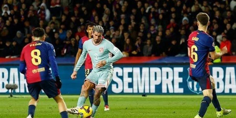 أتلتيكو
      مدريد
      يضرب
      برشلونة
      بـ"القاضية"
      وينتزع
      صدارة
      الليجا - غاية التعليمية