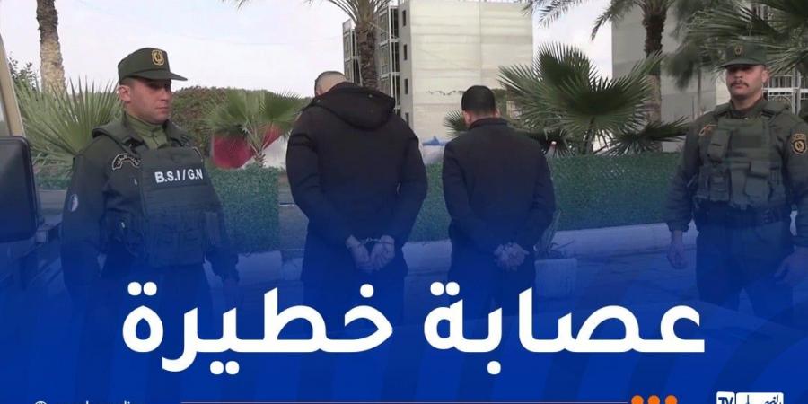 ينشطان
      في
      ترويج
      المؤثرات
      العقلية..توقيف
      شخصين
      من
      أكبر
      البارونات
      المبحوث
      عنهم - غاية التعليمية