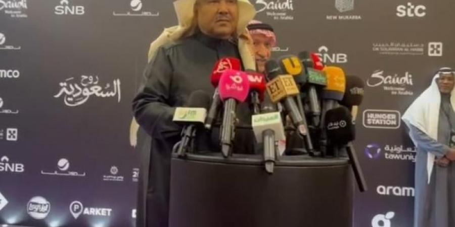 بالفيديو..
      ماذا
      قال
      محمد
      عبده
      في
      تعليقه
      على
      وفاة الملحن
      ناصر
      الصالح؟ - غاية التعليمية