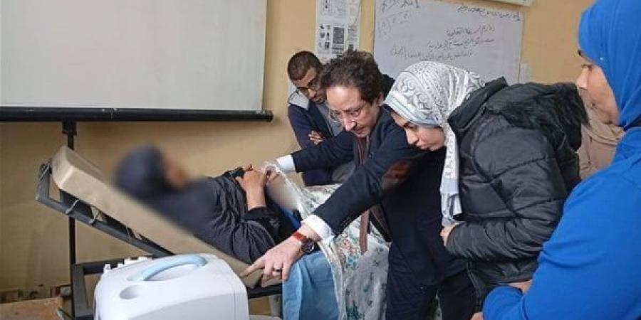 الكشف
      الطبي
      على
      1051
      من
      خلال
      14
      تخصصا
      بقافلة
      طبية
      بجامعة
      طنطا - غاية التعليمية