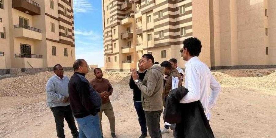 تنفيذ
      732
      وحدة
      سكنية
      وناد
      رياضي
      بـ”قنا
      الجديدة”|
      صور - غاية التعليمية