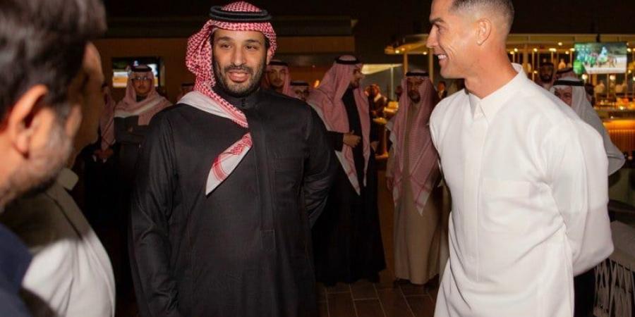 رونالدو:
      تشرفت
      بلقاء
      محمد
      بن
      سلمان - غاية التعليمية