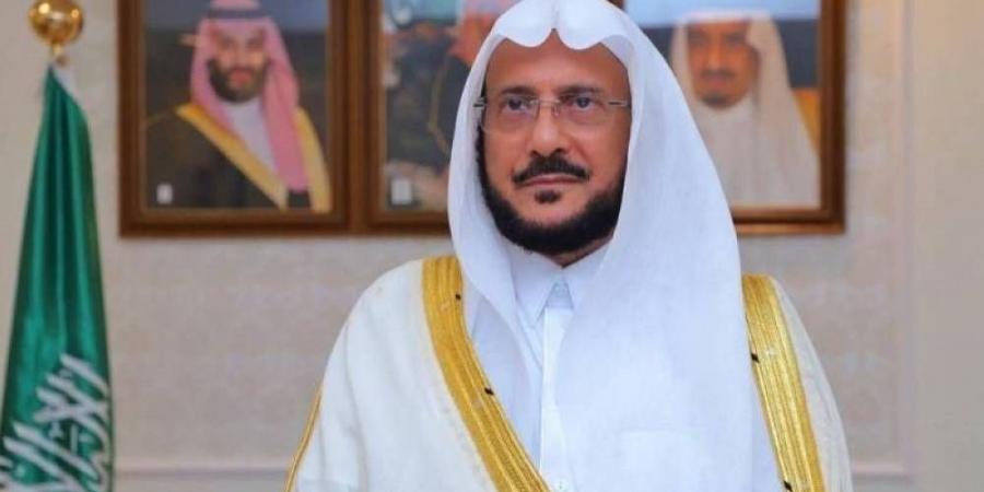 بعد رصد عدد من الشركات المتحايلة ..وزير الشؤون الإسلامية يحذر من الإنجراف وراء إعلانات جمع التبرعات - غاية التعليمية