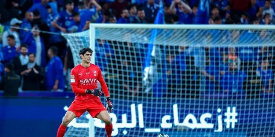 منافسة الحراسة بين بونو وميندي تشعل كلاسيكو الهلال والأهلي - غاية التعليمية