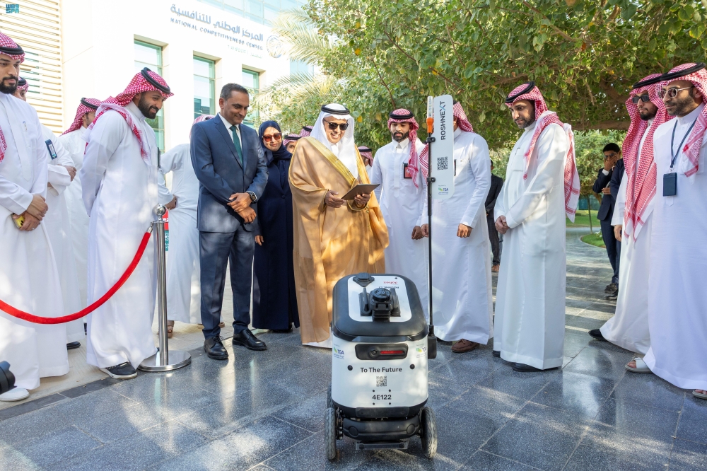ابتكار جديد في الخدمات اللوجستية.. تدشين تجربة التوصيل بالمركبات ذاتية القيادة لعام 2025