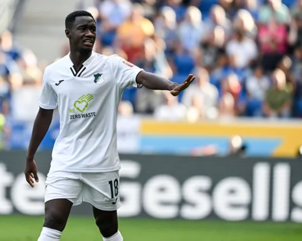 الاتحاد والقادسية يسعيان لضم ديادي ساماسيكو في انتقالات صيف 2025 بالسعودية