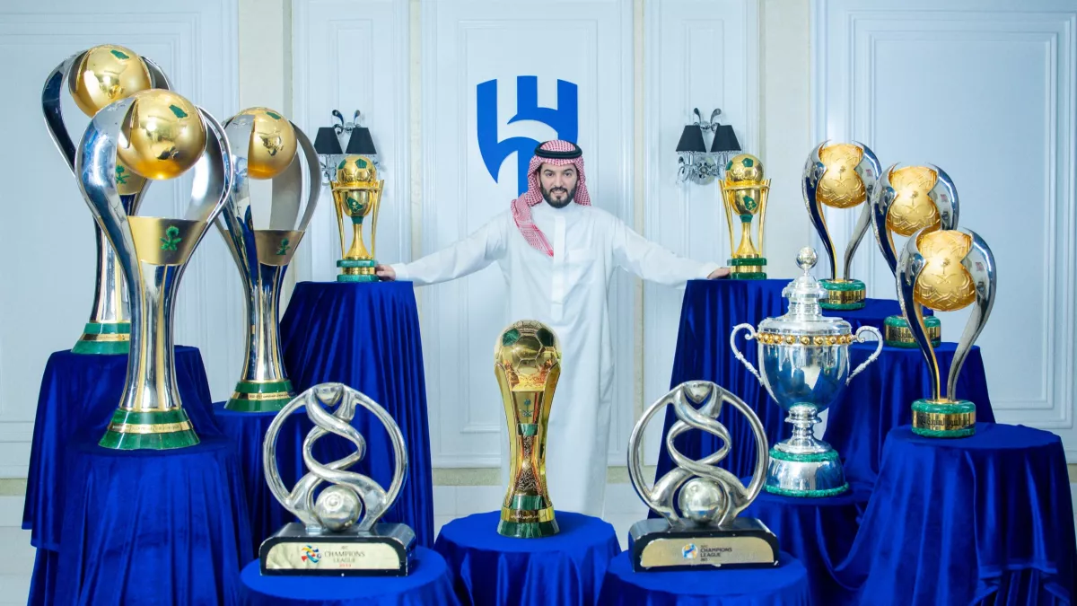 الدويش يدحض مزاعم المؤامرة حول الهلال عقب مغادرة فهد بن نافل.. 2025