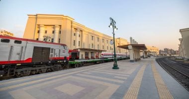 السكة الحديد تدير رحلات قطارات لمطروح في موسم الصيف.. تعرف على مواعيد السفر لعام 2025