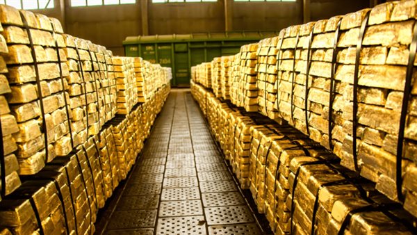 زيادة احتياطيات الذهب للبنك المركزي في 2025.. أسباب تكشفها لأول مرة