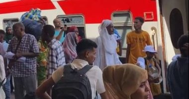 بدء رحلة عودة السودانيين الطوعية من محطة مصر إلى أسوان عام 2025