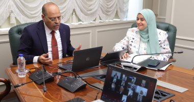 تحرك من وزير العمل.. تعزيز فرص توظيف الشباب المصري بالخارج عبر مكاتب التمثيل العمالى في 2025