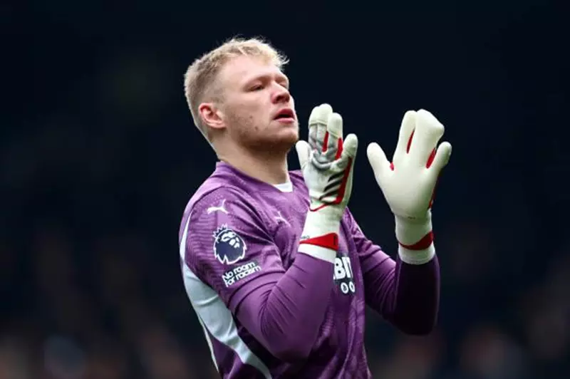 تحركات نيوكاسل في 2025.. النادي يقترب من التعاقد مع رامسديل القادم من ساوثامبتون