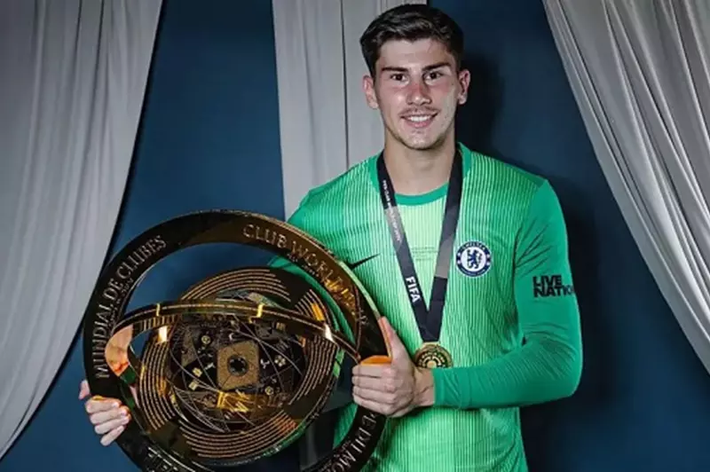 تشيلسي يعلن إعارة مايك بيندرز إلى ستراسبورج رسميا في 2025