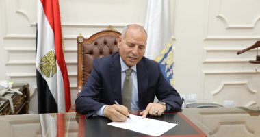 تكريم مديرى مديرية الصحة بالقاهرة من قبل المحافظ