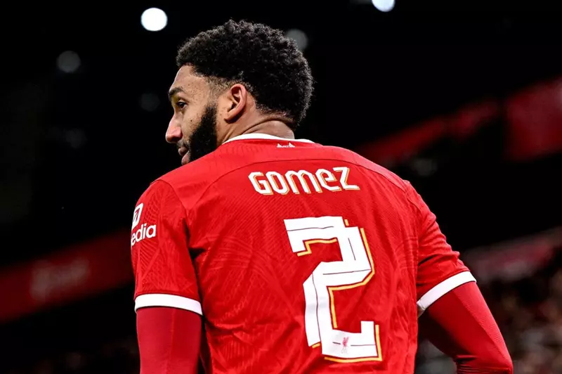 جو جوميز يغادر معسكر ليفربول للإصابة خلال تدريبات 2025