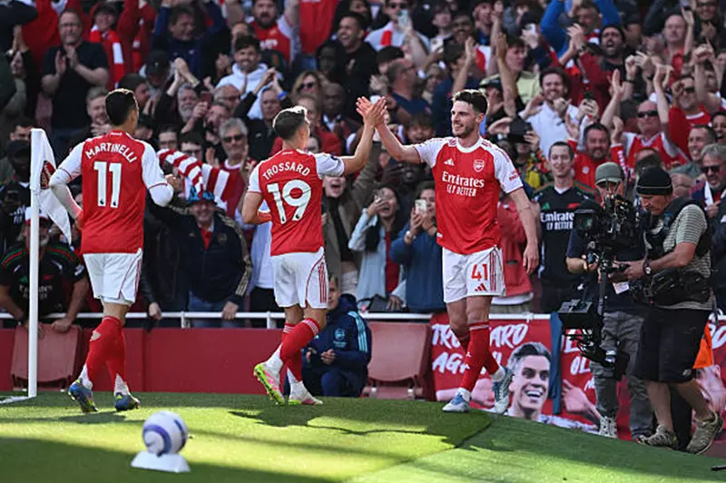 جولة أوروبية هذا الصباح.. أرسنال يقترب من توقيع صفقة جديدة.. دي يونج يواجه قرارات مصيرية.. وأسّينسيو يحصد مكافأة