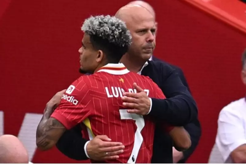 حزن يرافق رحيل لويس دياز إلى بايرن ميونخ.. أرني سلوت يعبّر عن فقدان أغنيته المفضلة