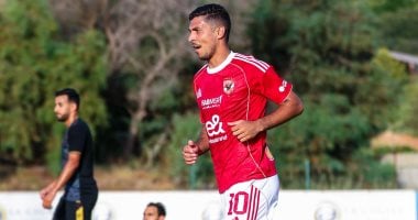 محمد شريف يقود هجوم الأهلي ضد فاركو في الجولة الثانية لدوري نايل 2025