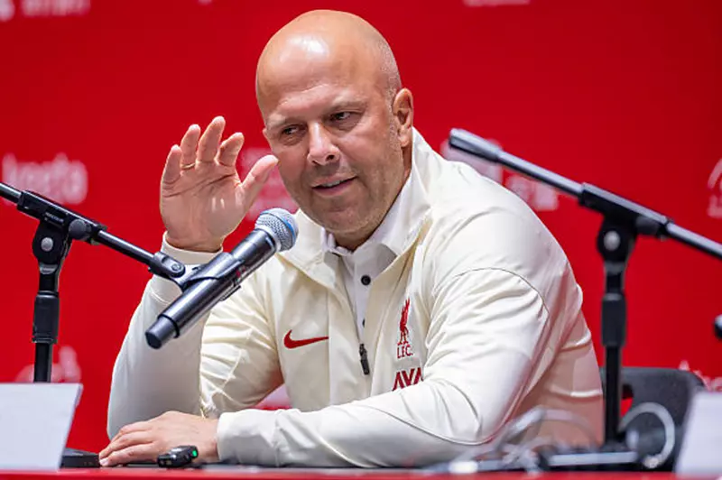 سلوت يتحدث عقب هزيمة ليفربول أمام كريستال بالاس.. الضغط لا يتوقف عند ارتداء قميص الريدز