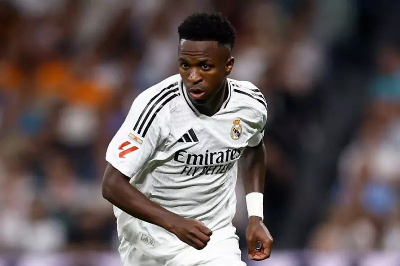 الجولة الصباحية الأوروبية 2025.. إيزاك يعود.. تطورات عقد فينيسيوس.. وفاجعة جديدة لليفربول