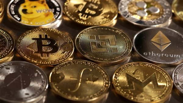 صندوق إماراتي يضخ 100 مليون دولار في مشروع ترامب للعملات المشفرة 2025