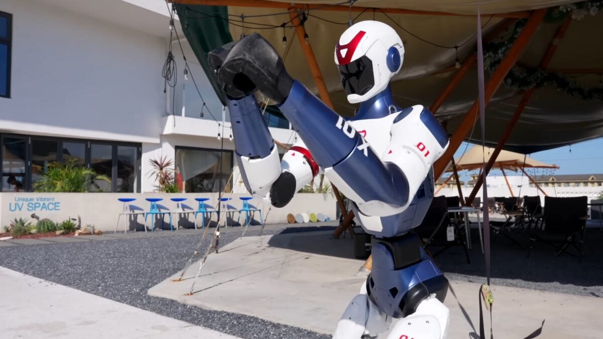 فرصتك لامتلاك روبوت Humanoid البشري بأقل من اثنين من مزايا Apple Vision لعام 2025.. اكتشف التفاصيل