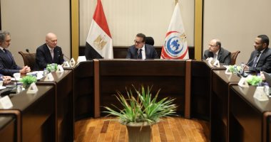 لقاء وزير الصحة مع رئيس اتحاد الصناعات الدوائية بإيطاليا لبحث تطوير التعاون المشترك في 2025