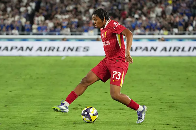 نجم ليفربول الواعد يؤكد ثقته.. أتطلع لتحقيق الكرة الذهبية مثلما فعل صلاح