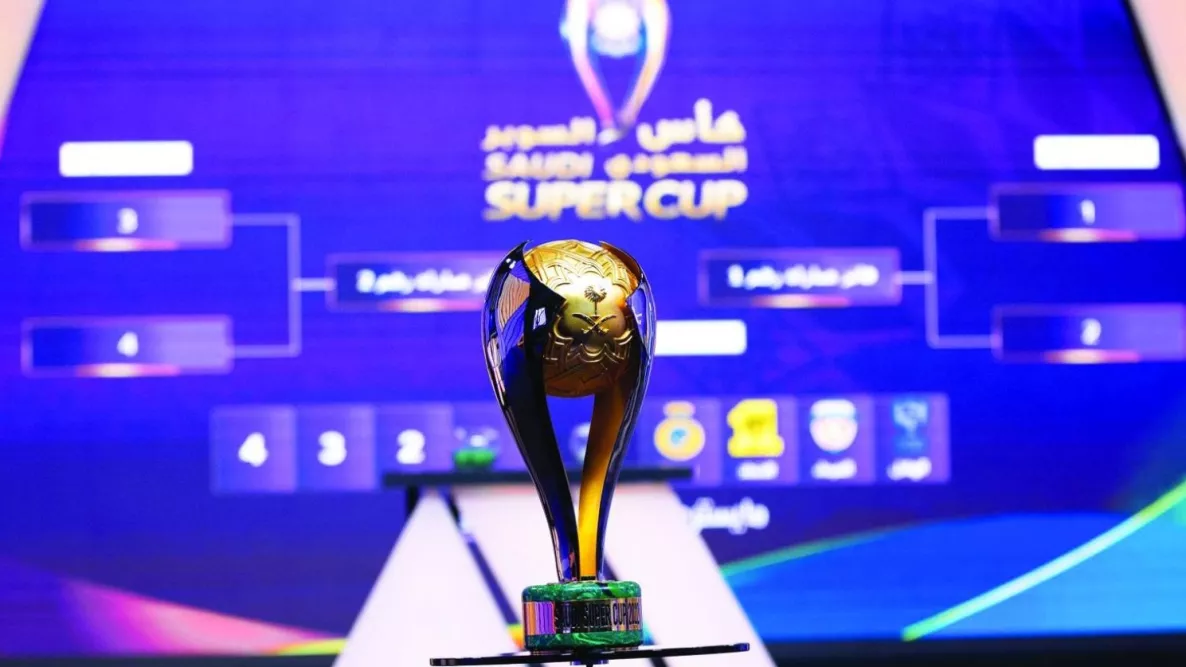اتحاد الكرة يصدر قراراً عاجلاً يحسم أزمة السوبر السعودي 2025.. إقالة تثير جدلاً واسعاً في الأوساط الرياضية