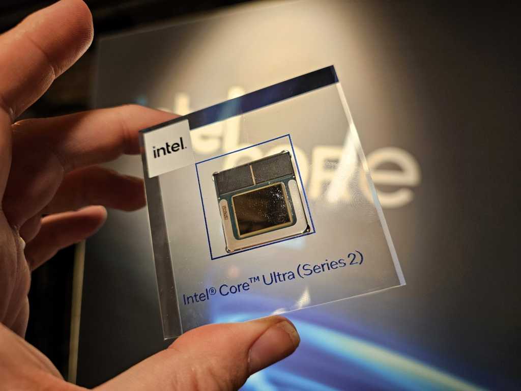 Intel تثير الجدل بعلامتها "Series 2" في 2025.. عودة غير متوقعة للوراء