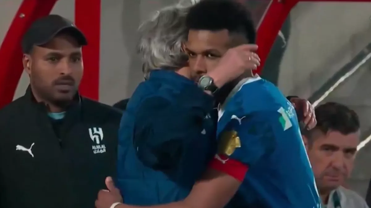 أزمة تجديد عقد البليهي مع الهلال تتصدر المشهد.. الجماز يوضح التفاصيل وسط متابعة الاتحاد في 2025