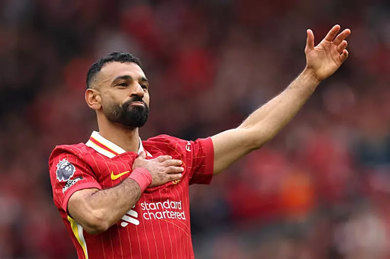 رقم جيرارد والهدف 250.. محمد صلاح يلاحق رقمين تاريخيين ضد إيفرتون في 2025