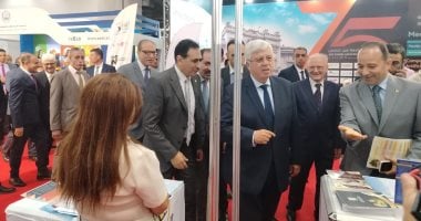 إشادة وزير التعليم العالى والبحث العلمى بجناح جامعة القاهرة فى معرض "أخبار اليوم" 2025