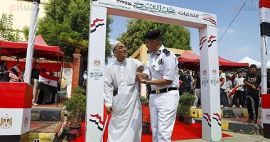 إقبال لافت من كبار السن على صناديق الاقتراع في انتخابات مجلس الشيوخ بدائرة الشيخ زايد 2025.. شاهد الصور