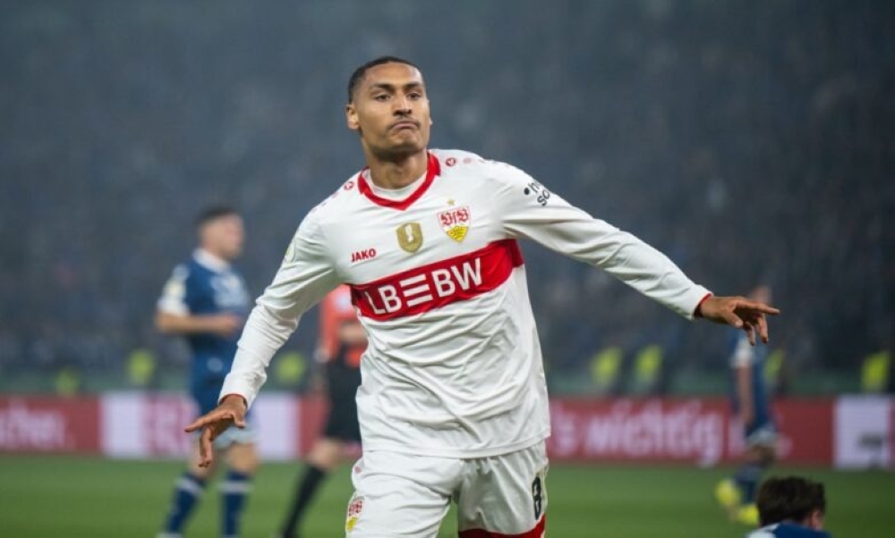 إنزو ميلوت يغيب عن تمارين شتوتغارت 2025 لهذا السبب