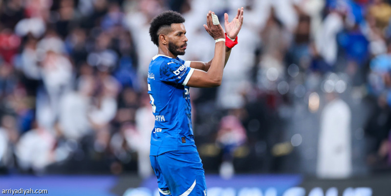اتحاد جدة يعلن تحمله رواتب البليهي وينتظر قرار الهلال في 2025