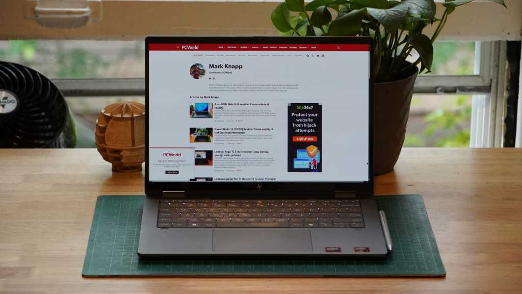 احصل على كمبيوتر محمول OLED بمعالج Ryzen AI وذاكرة 24 جيجابايت بسعر 700 دولار فقط في 2025