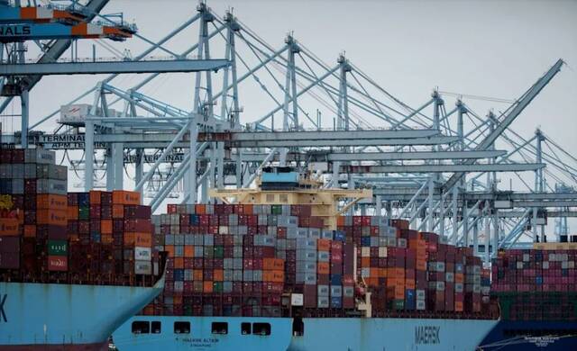 ارتفاع تكاليف الخدمات والبضائع يرفع مؤشر أسعار المنتجين في أمريكا خلال 2025