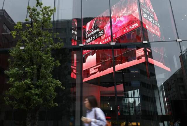 ارتفاع مؤشر نيكي الياباني 2025 متأثراً بمكاسب وول ستريت