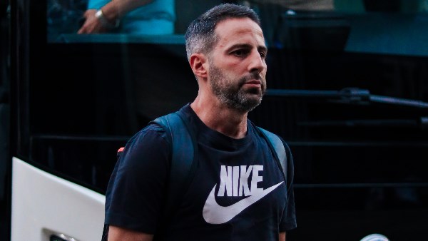 استياء داخلي في الزمالك من فيريرا.. وحسين لبيب يوجه إدوارد لتنبيهه في 2025