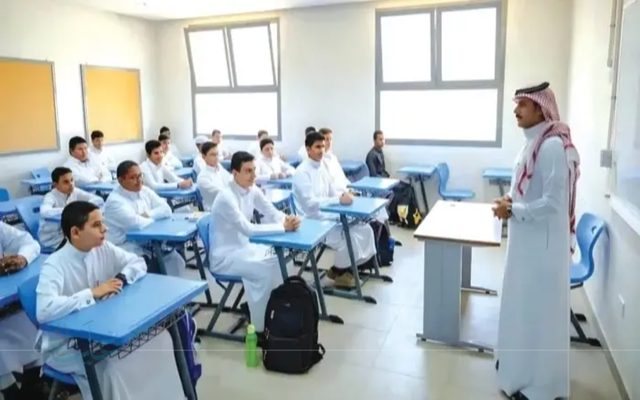 اعتماد تأجيل الدراسة أسبوعًا في جدة ومكة والمدينة لعام 2025.. التعرف على دوافع القرار وآليات تطبيقه